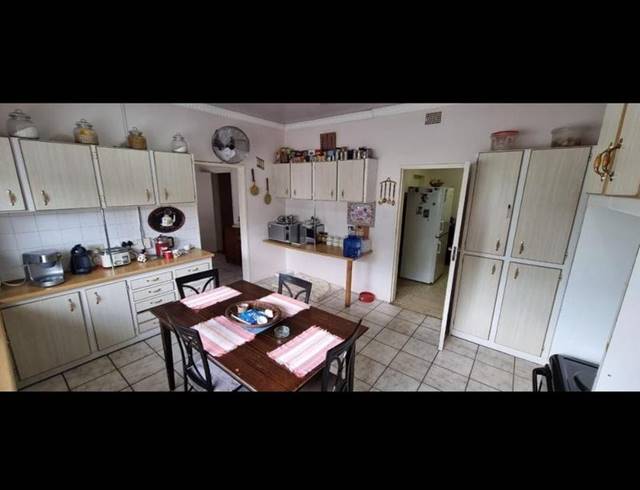 4 BEDROOM HOUSE FOR SALE IN KURUMAN